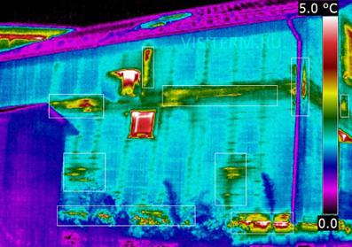 Как утеплить дом. Термограмма дефектной стены каркасного дома.